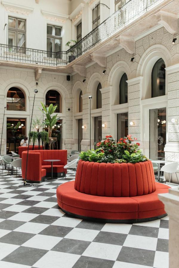 Hotel Oktogon Haggenmacher By Continental Group Budapeste Exterior foto