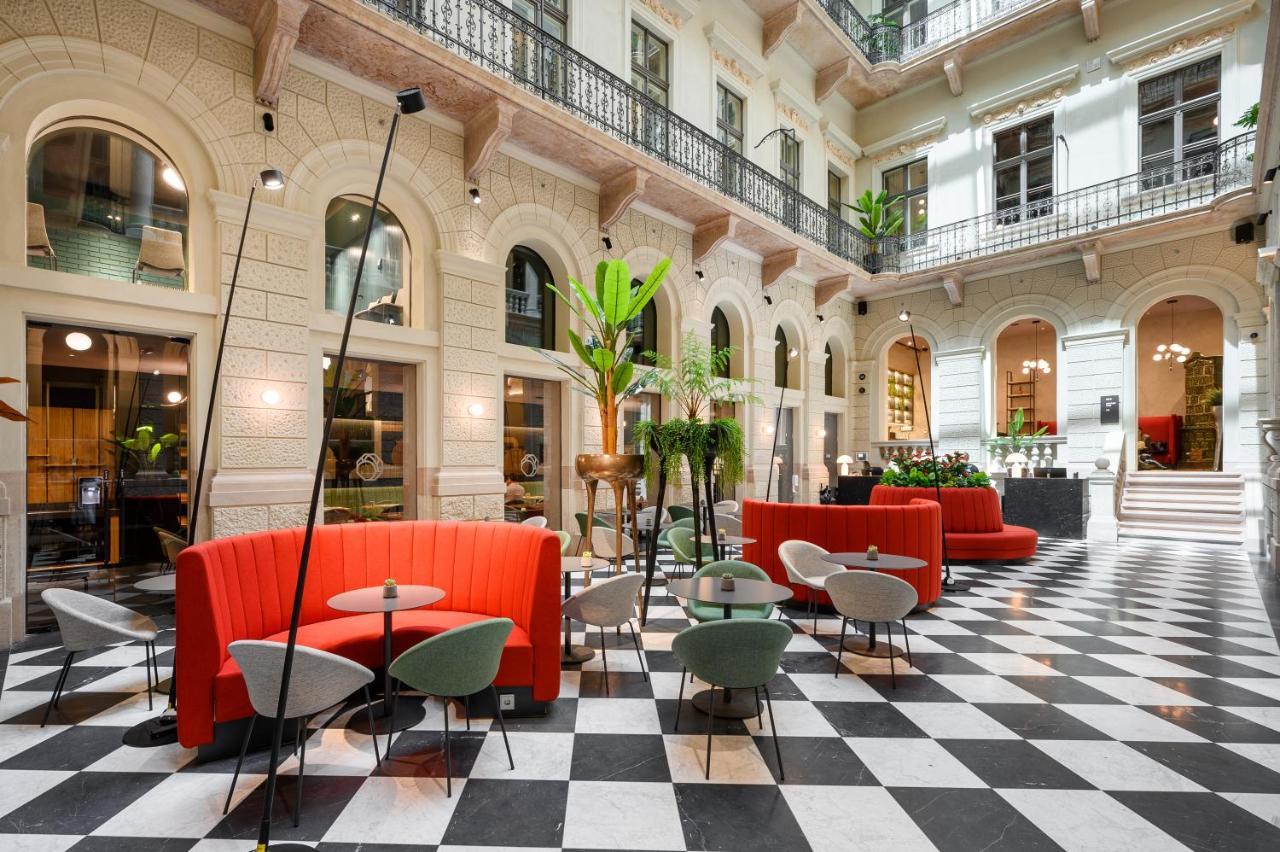 Hotel Oktogon Haggenmacher By Continental Group Budapeste Exterior foto