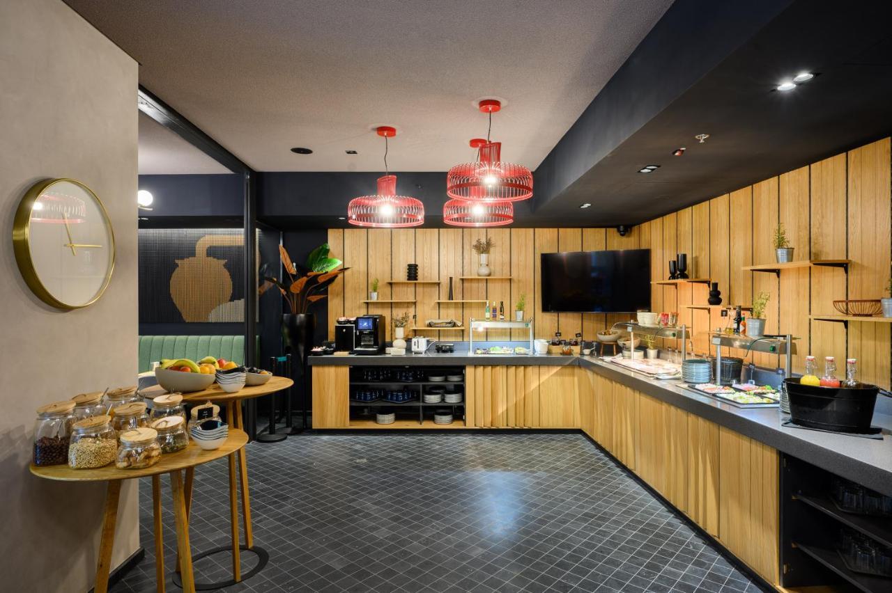 Hotel Oktogon Haggenmacher By Continental Group Budapeste Exterior foto