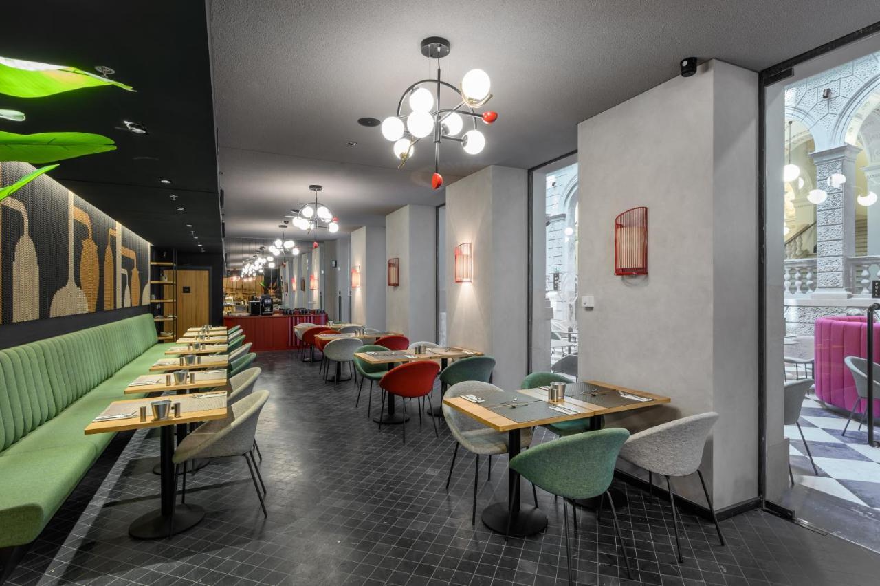 Hotel Oktogon Haggenmacher By Continental Group Budapeste Exterior foto