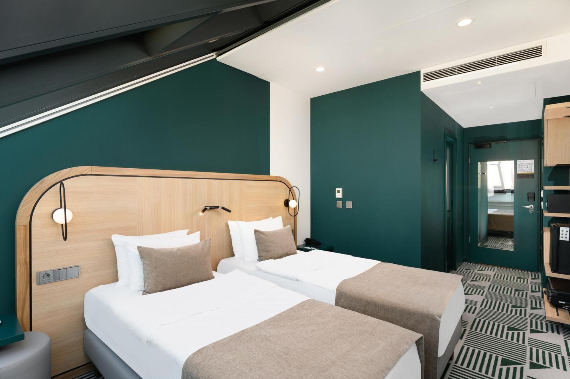 Hotel Oktogon Haggenmacher By Continental Group Budapeste Exterior foto