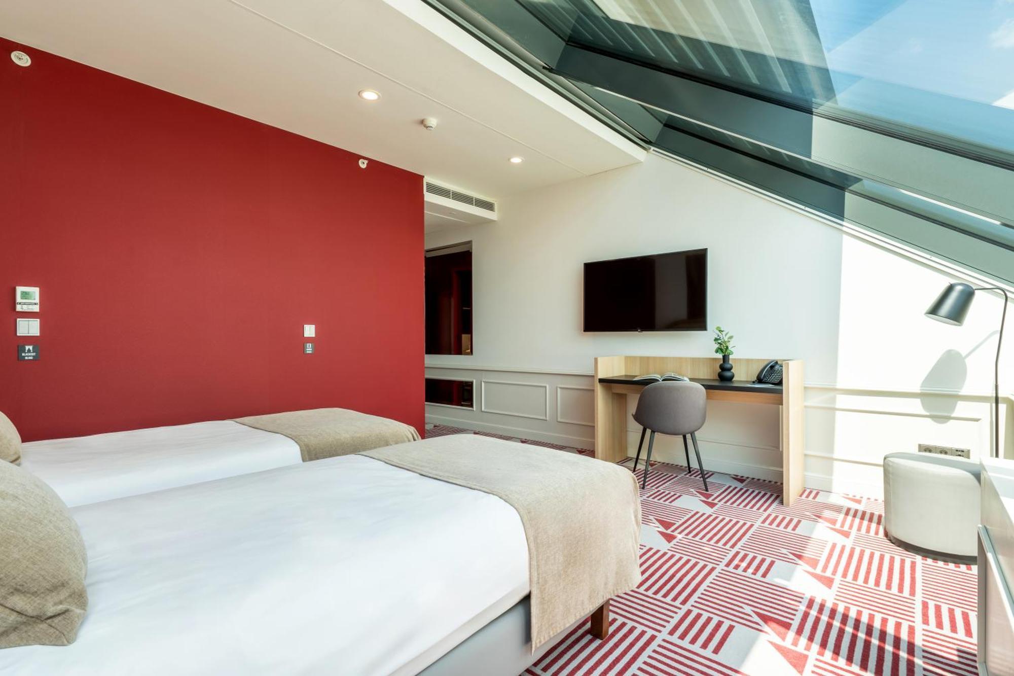 Hotel Oktogon Haggenmacher By Continental Group Budapeste Exterior foto